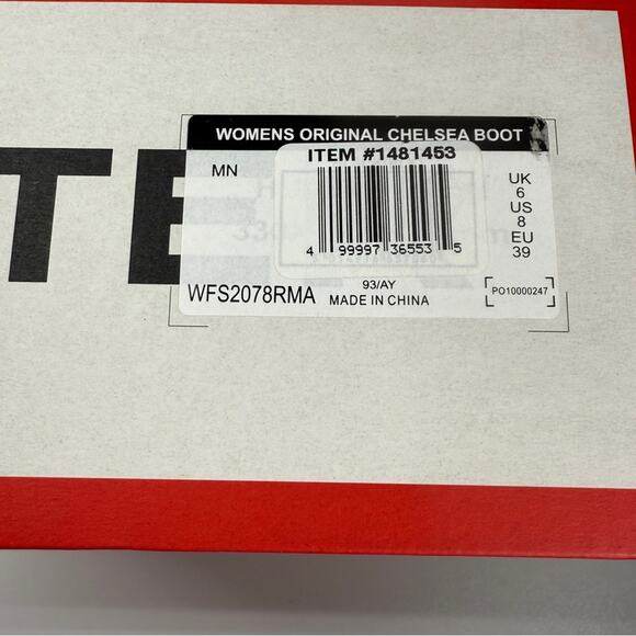 NIB• Women's Original Chelsea Boots Size: 8 - Picture 7 of 7
